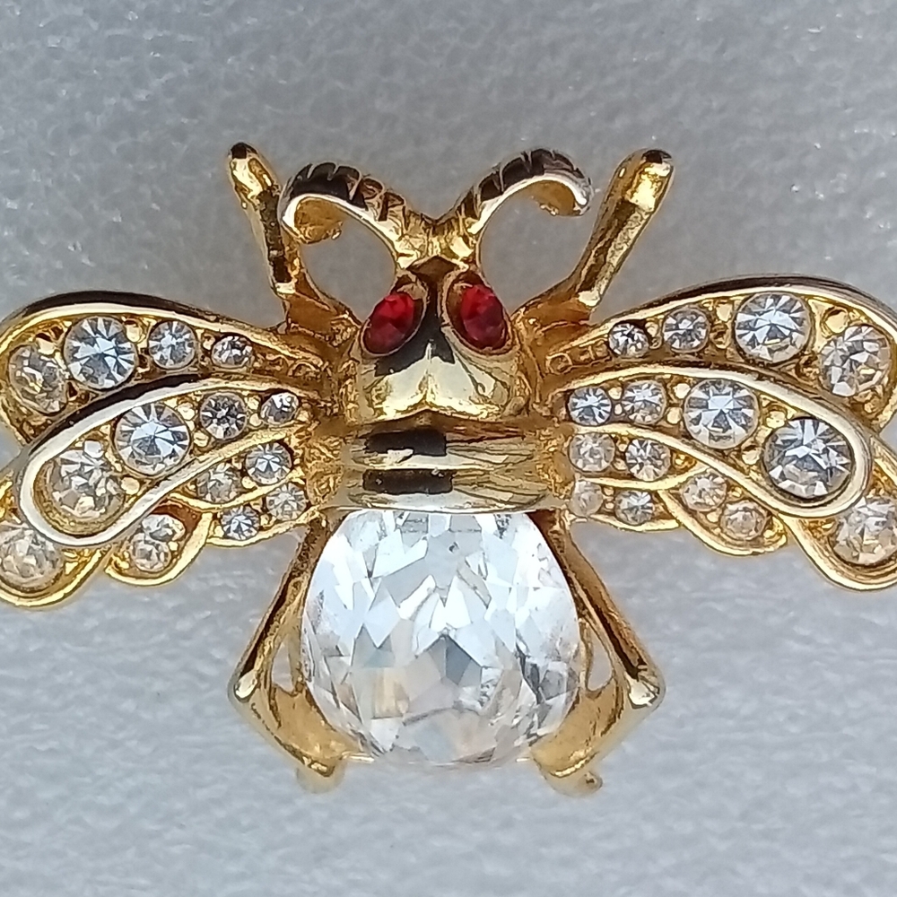 Vintage Gold and Clear Crystal Bee Brooch With Rhinestones
